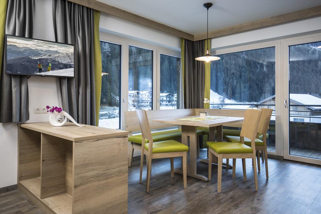Ferienwohnung Alps Tux Exterior foto